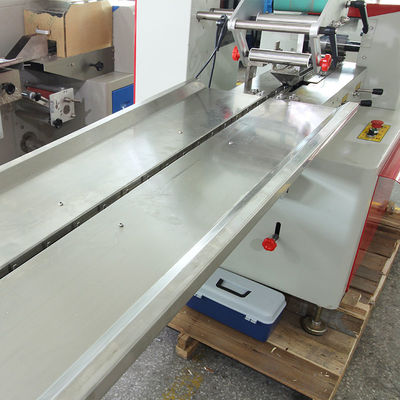 De horizontale Kleine volledig Automatische Machine van de Suikergoedverpakking leverancier